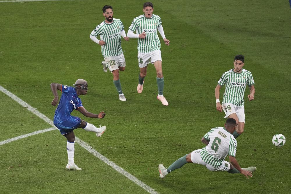 劳塔罗本赛季34次射门意甲第三，6次错失绝佳机会数意甲第二