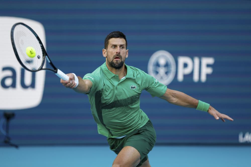 曼奇尼：我们非常渴望参加世界杯，要尽最大努力做好准备