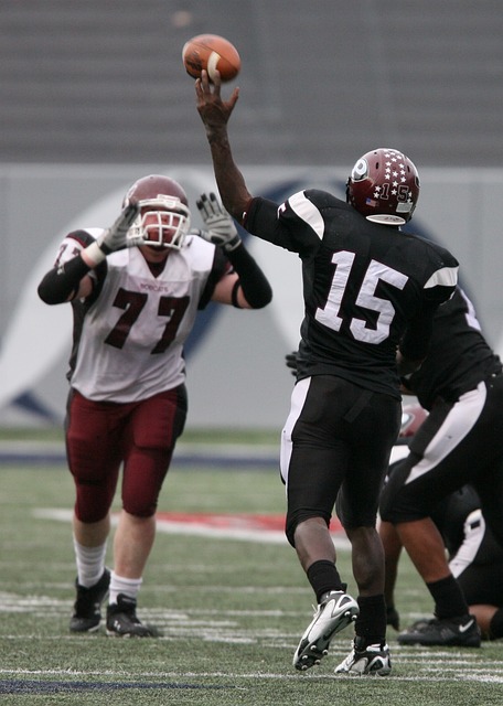 国足可以从 国足可以从